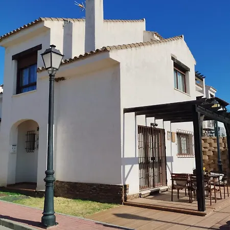 En Sierramagna, Piscina Abierta Holiday home