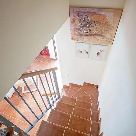 En Sierramagna, Piscina Abierta Holiday home